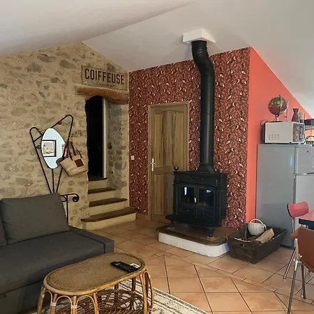 Casa de Férias Cosmos Pierrerue (Alpes-de-Haute-Provence)